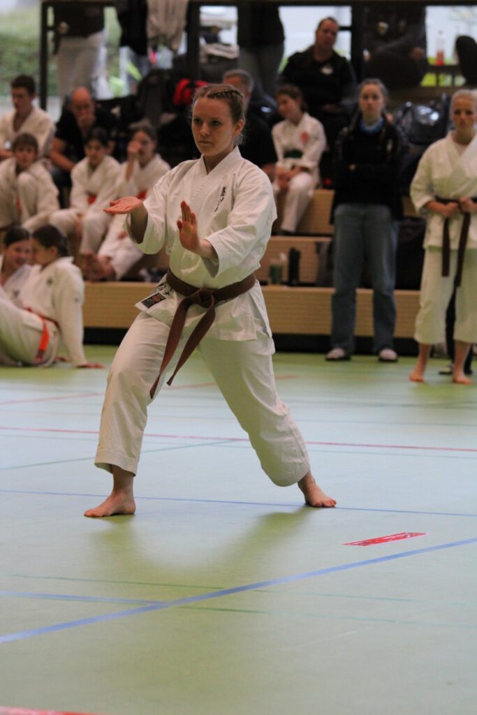 Enpi - Lena mit voller Konzentration